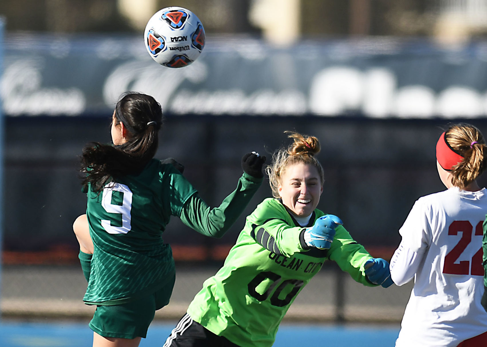 111719_spt_ocgirlssoccer00123691
